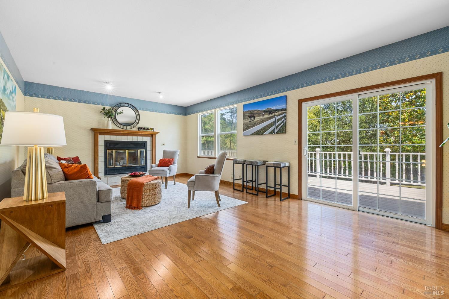 Detail Gallery Image 4 of 78 For 9705 Oconnell Rd, Sebastopol,  CA 95472 - 3 Beds | 2/1 Baths