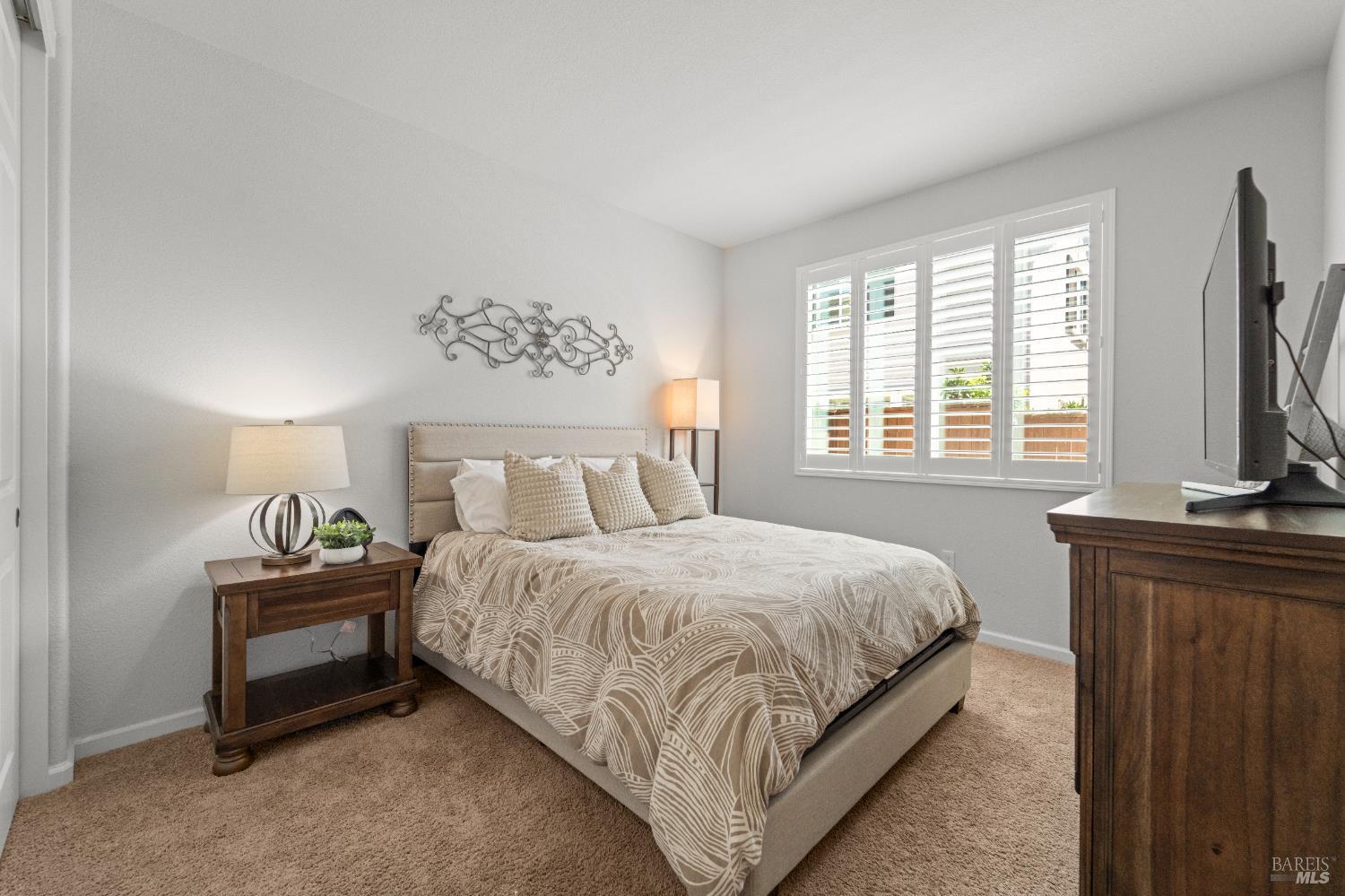 Detail Gallery Image 21 of 39 For 1409 Spur Ln, Fairfield,  CA 94533 - 4 Beds | 3 Baths
