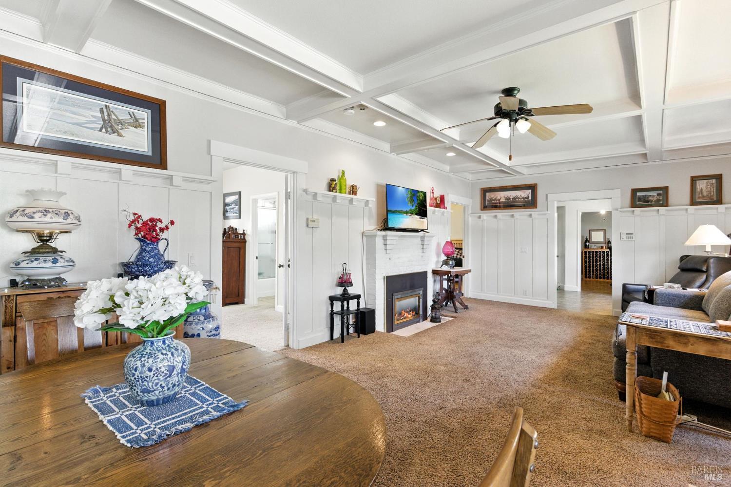 Detail Gallery Image 11 of 48 For 475 Boyes Blvd, Sonoma,  CA 95476 - 2 Beds | 1 Baths