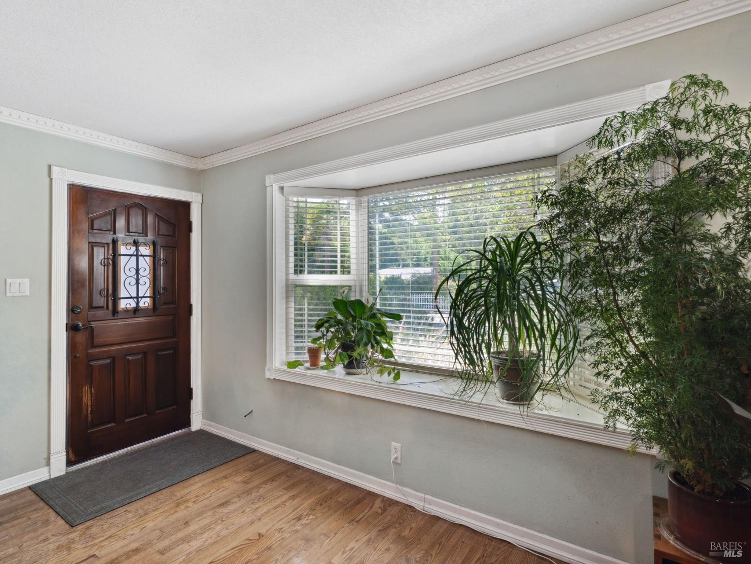 Detail Gallery Image 5 of 47 For 580 W 2nd St, Cloverdale,  CA 95425 - 3 Beds | 2 Baths