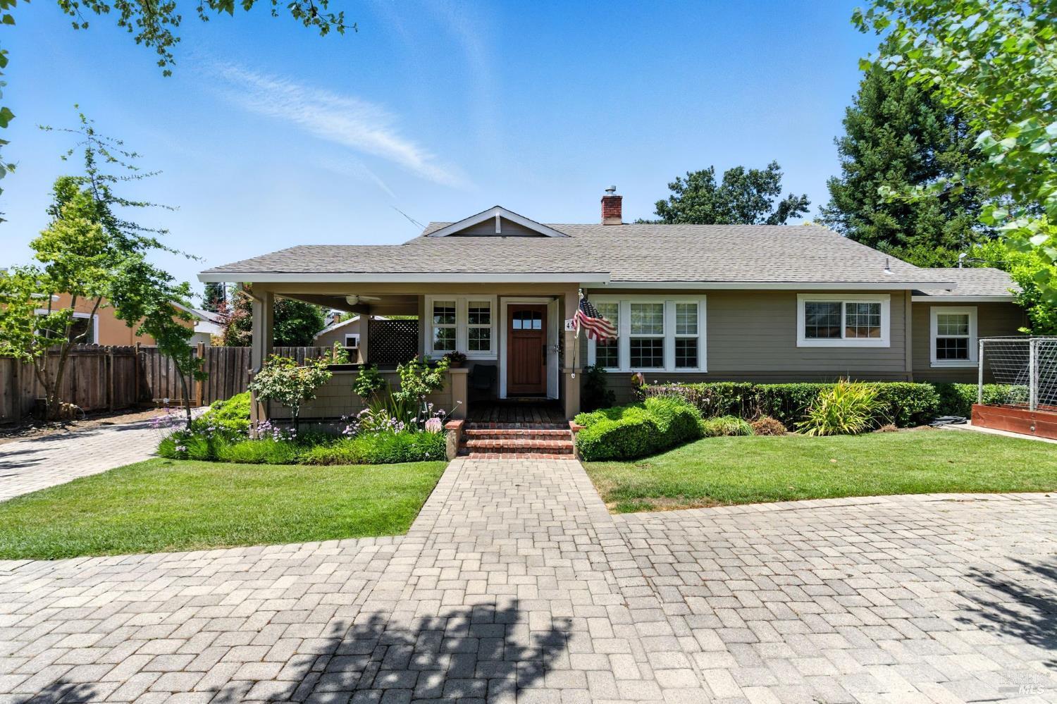 Detail Gallery Image 38 of 48 For 475 Boyes Blvd, Sonoma,  CA 95476 - 2 Beds | 1 Baths
