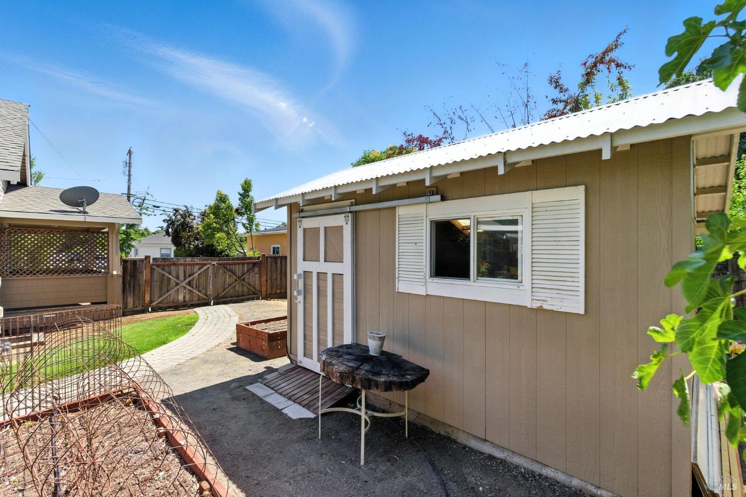 Detail Gallery Image 36 of 48 For 475 Boyes Blvd, Sonoma,  CA 95476 - 2 Beds | 1 Baths