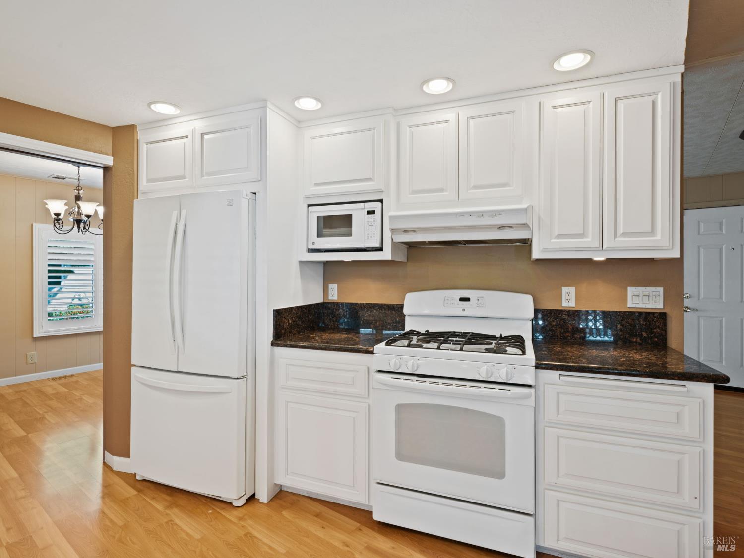 Detail Gallery Image 7 of 20 For 6468 Washington St 3, Yountville,  CA 94599 - 2 Beds | 2 Baths