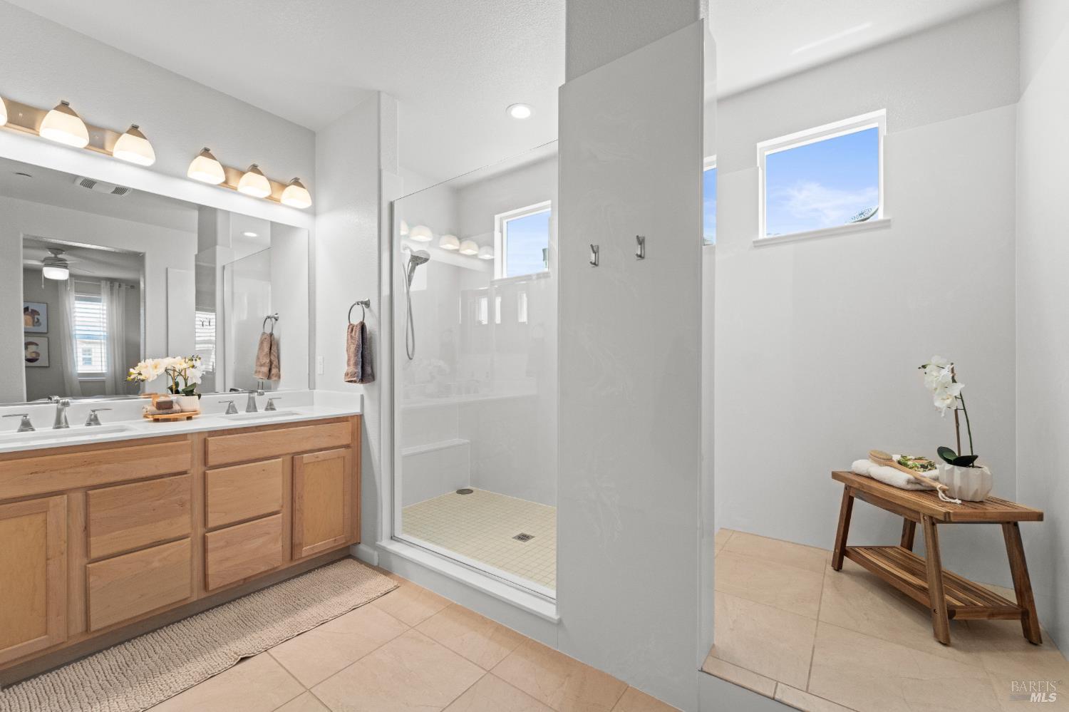 Detail Gallery Image 32 of 39 For 1409 Spur Ln, Fairfield,  CA 94533 - 4 Beds | 3 Baths