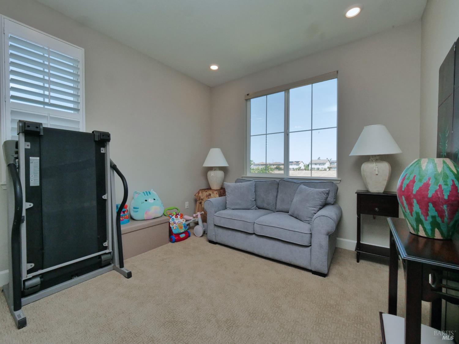 Blue River Drive, Vallejo, California image 36