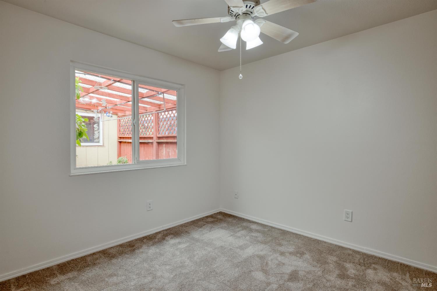 Detail Gallery Image 32 of 59 For 2330 Gads Hill St, Santa Rosa,  CA 95401 - 3 Beds | 2 Baths