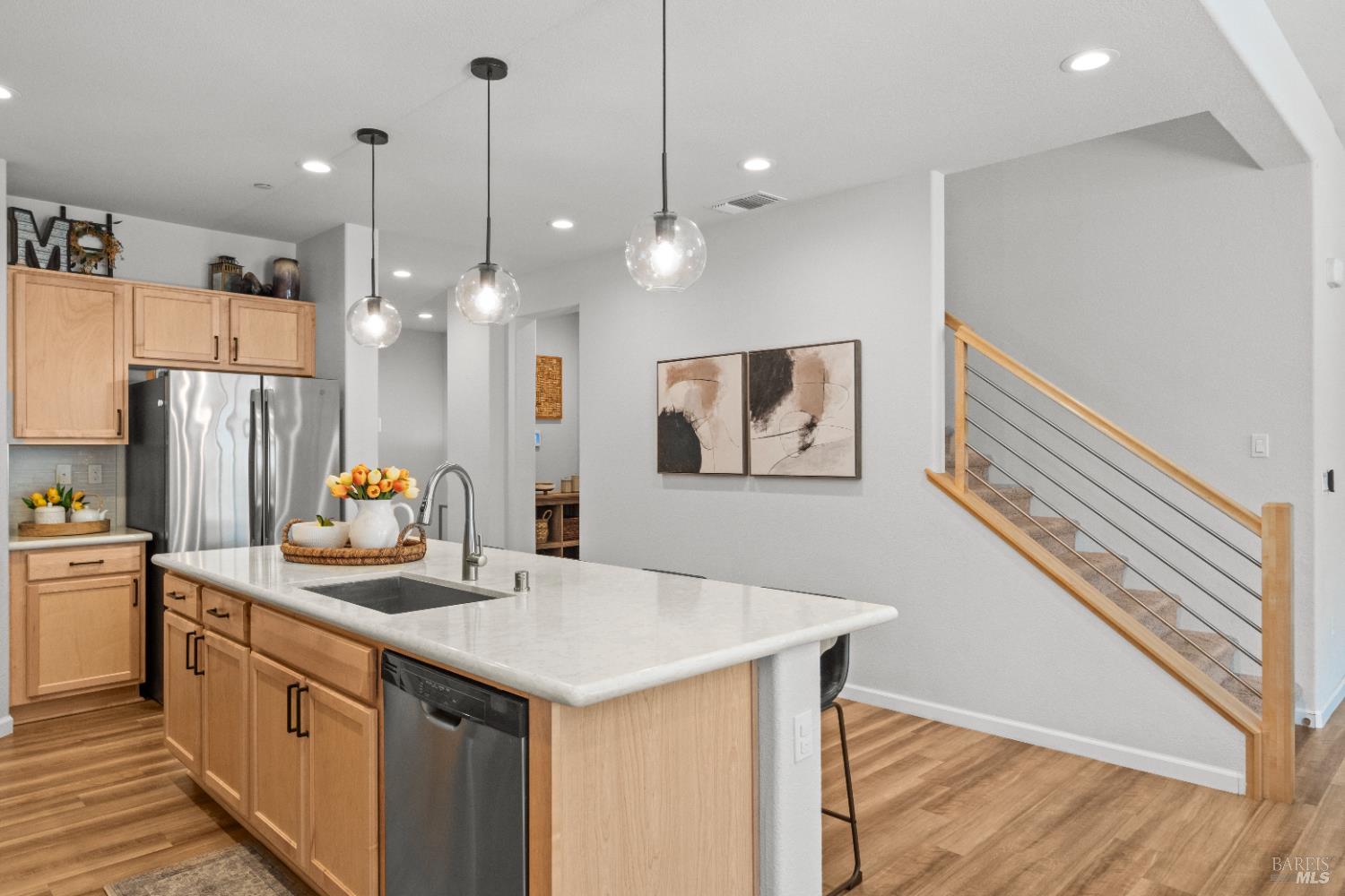 Detail Gallery Image 11 of 39 For 1409 Spur Ln, Fairfield,  CA 94533 - 4 Beds | 3 Baths