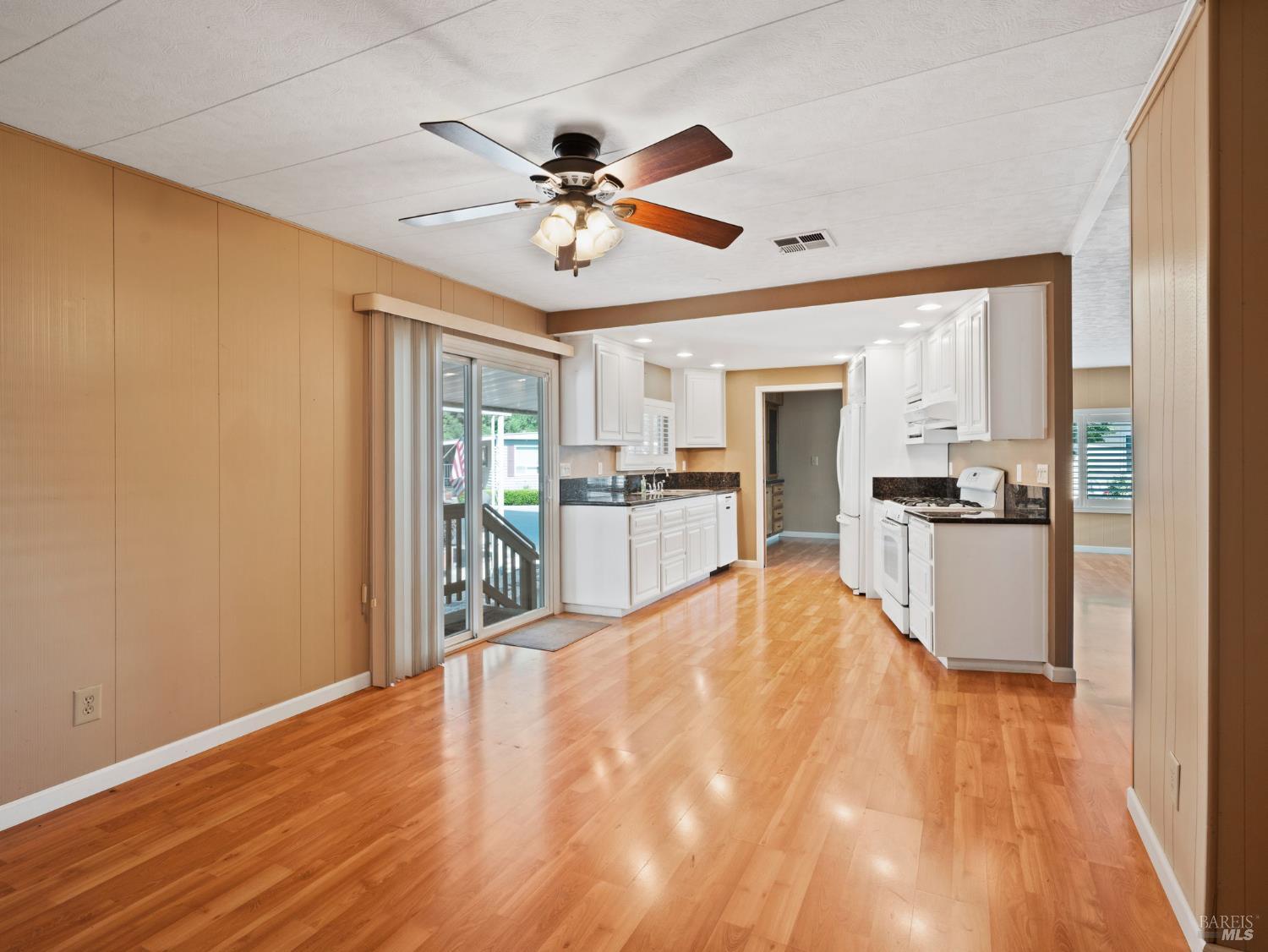 Detail Gallery Image 8 of 20 For 6468 Washington St 3, Yountville,  CA 94599 - 2 Beds | 2 Baths