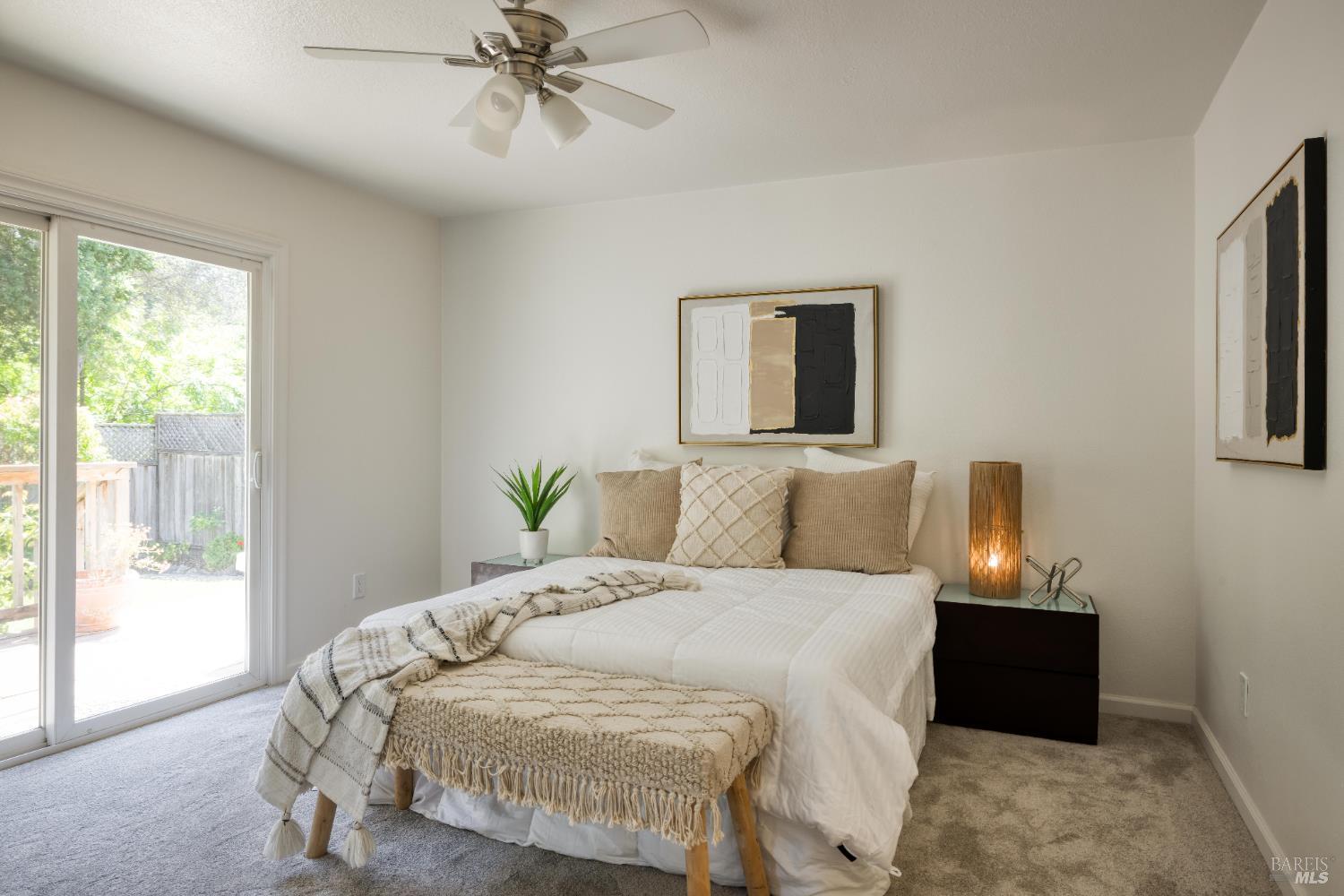Detail Gallery Image 4 of 59 For 2330 Gads Hill St, Santa Rosa,  CA 95401 - 3 Beds | 2 Baths