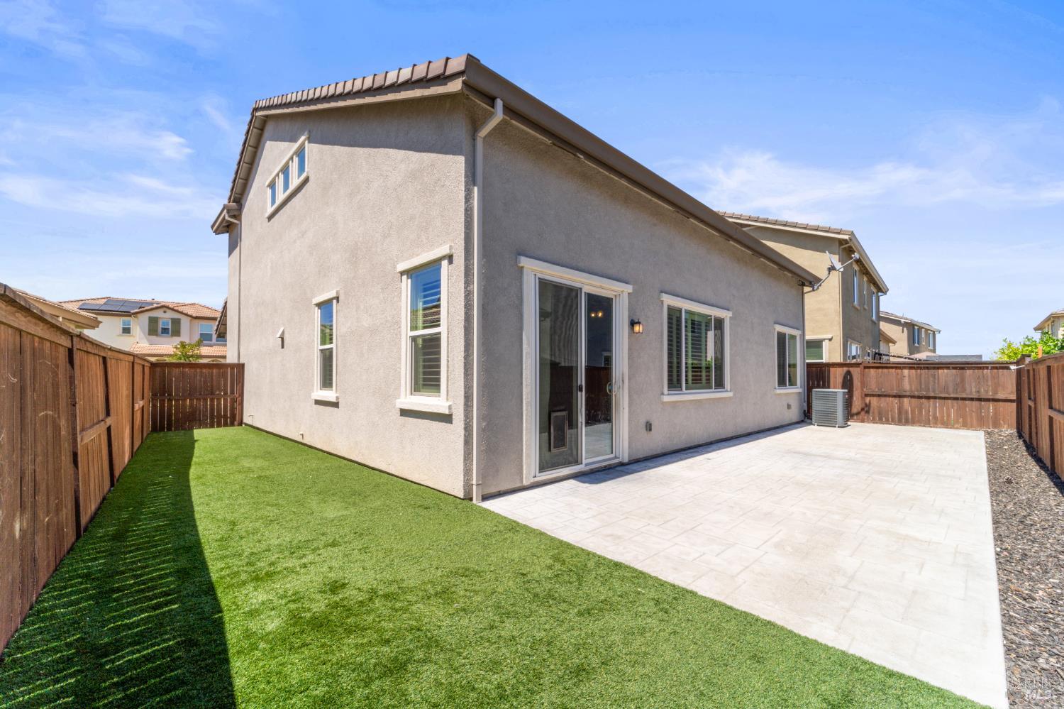 Detail Gallery Image 33 of 39 For 1409 Spur Ln, Fairfield,  CA 94533 - 4 Beds | 3 Baths