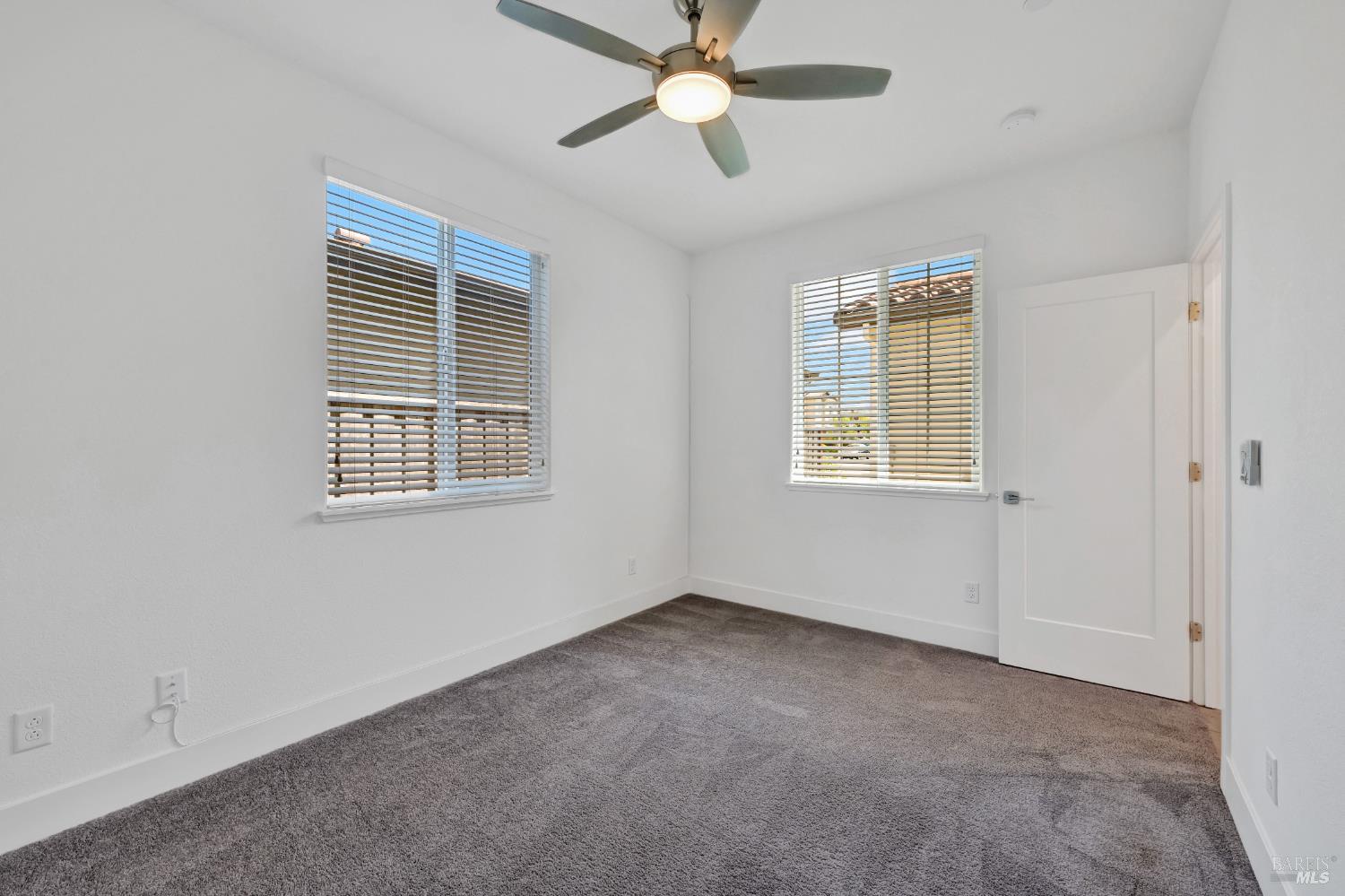 Detail Gallery Image 14 of 32 For 5733 Kassandra Pl, Rohnert Park,  CA 94928 - 4 Beds | 3/1 Baths