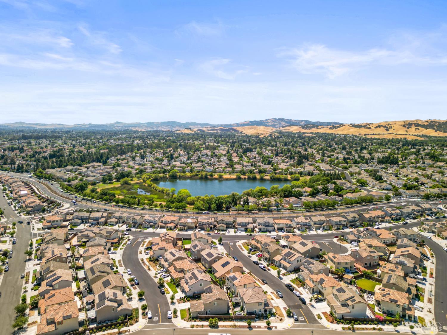 Detail Gallery Image 36 of 39 For 1409 Spur Ln, Fairfield,  CA 94533 - 4 Beds | 3 Baths