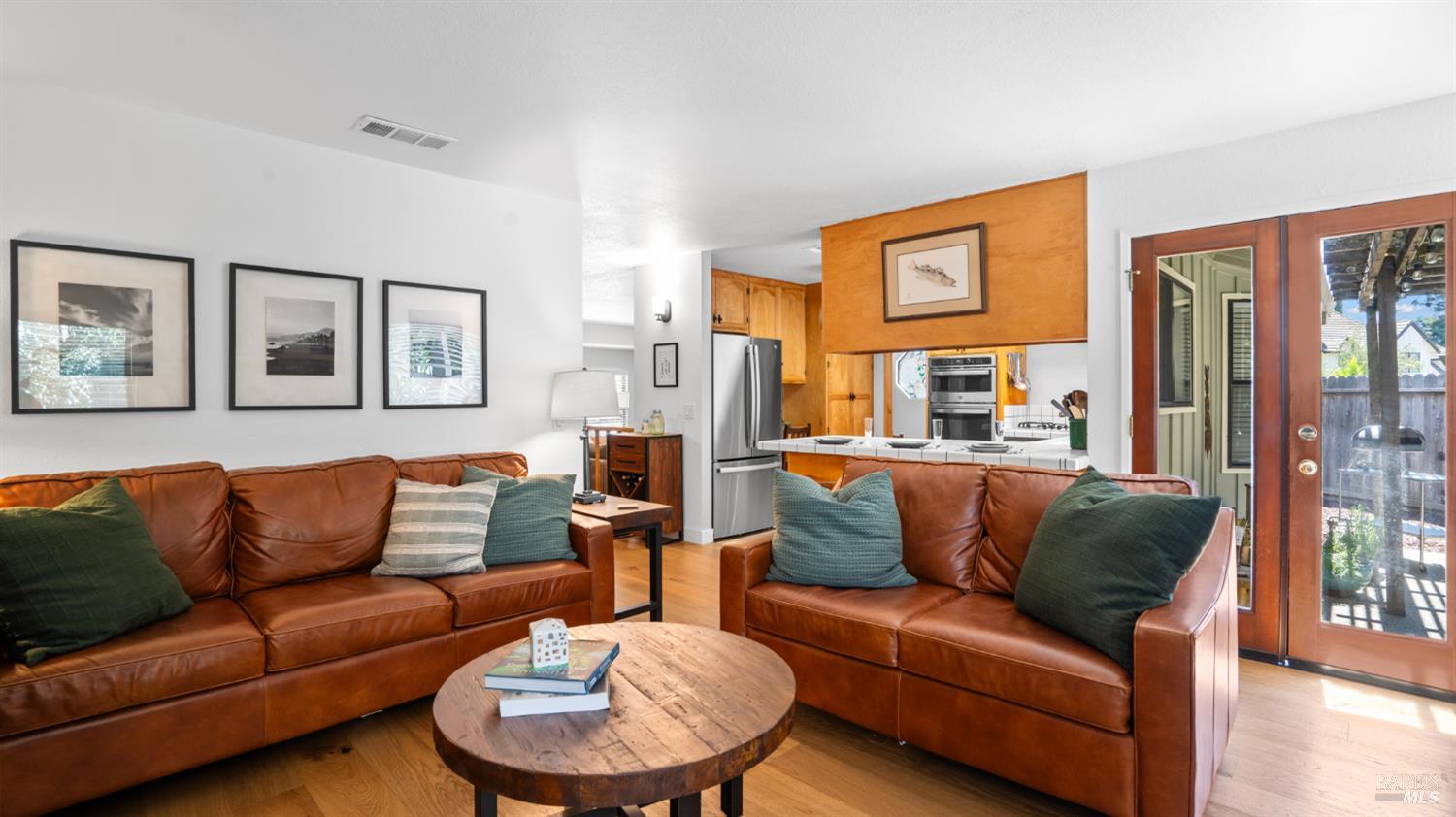 Detail Gallery Image 18 of 42 For 945 Monique Way, Dixon,  CA 95620 - 3 Beds | 2 Baths