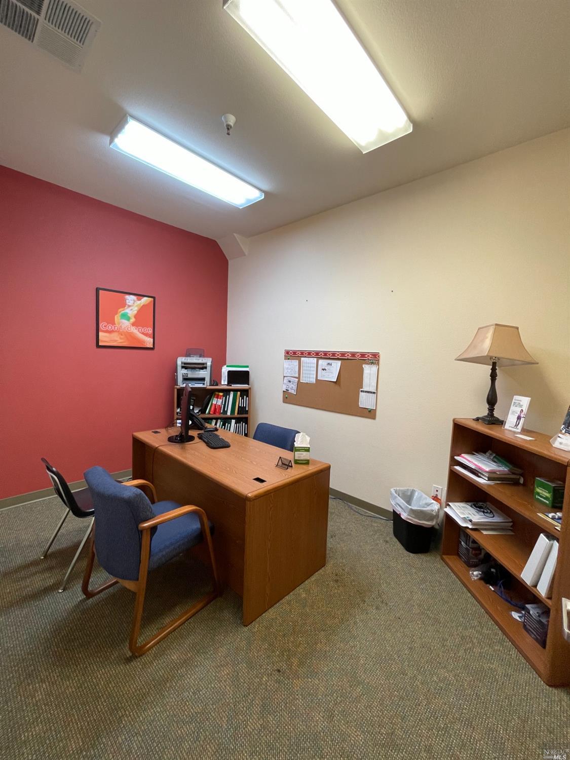 Detail Gallery Image 26 of 37 For 216 Windsor River Rd, Windsor,  CA 95492 - – Beds | – Baths