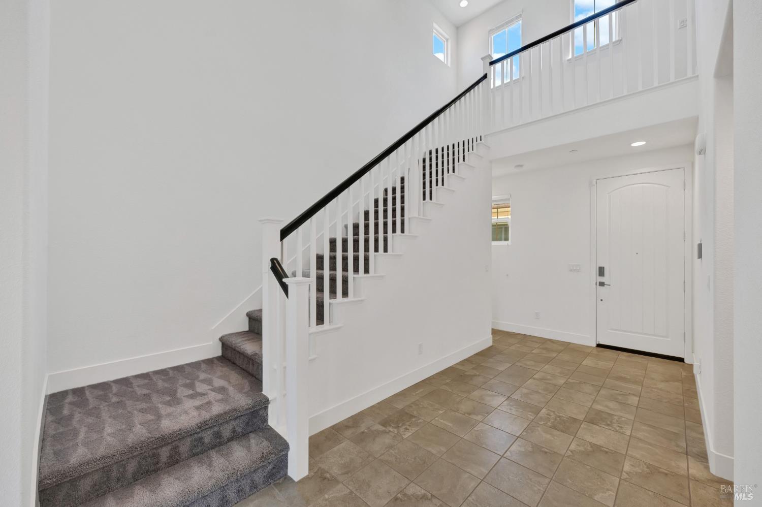 Detail Gallery Image 4 of 32 For 5733 Kassandra Pl, Rohnert Park,  CA 94928 - 4 Beds | 3/1 Baths