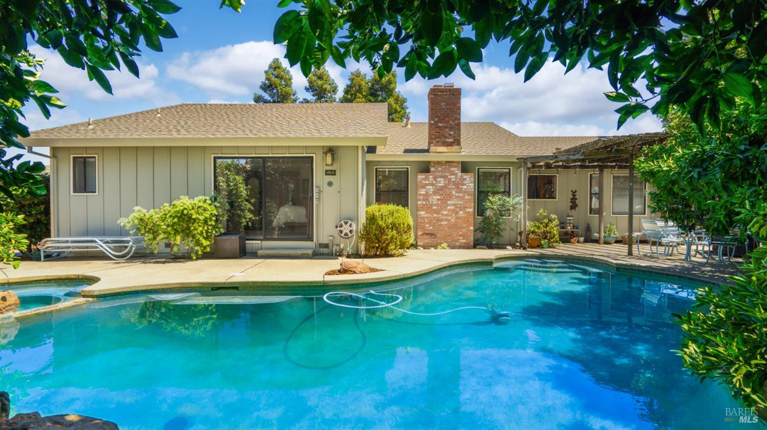Detail Gallery Image 36 of 42 For 945 Monique Way, Dixon,  CA 95620 - 3 Beds | 2 Baths