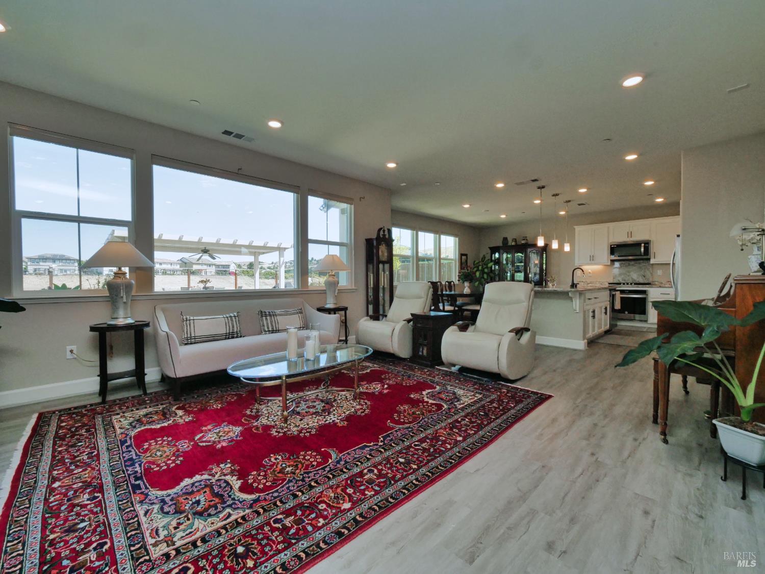 Blue River Drive, Vallejo, California image 9