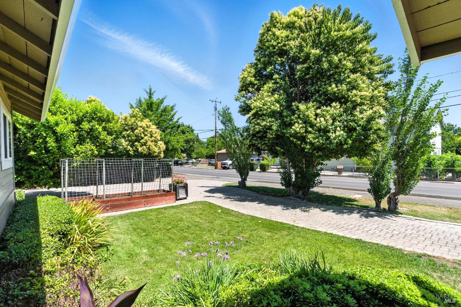 Detail Gallery Image 41 of 48 For 475 Boyes Blvd, Sonoma,  CA 95476 - 2 Beds | 1 Baths