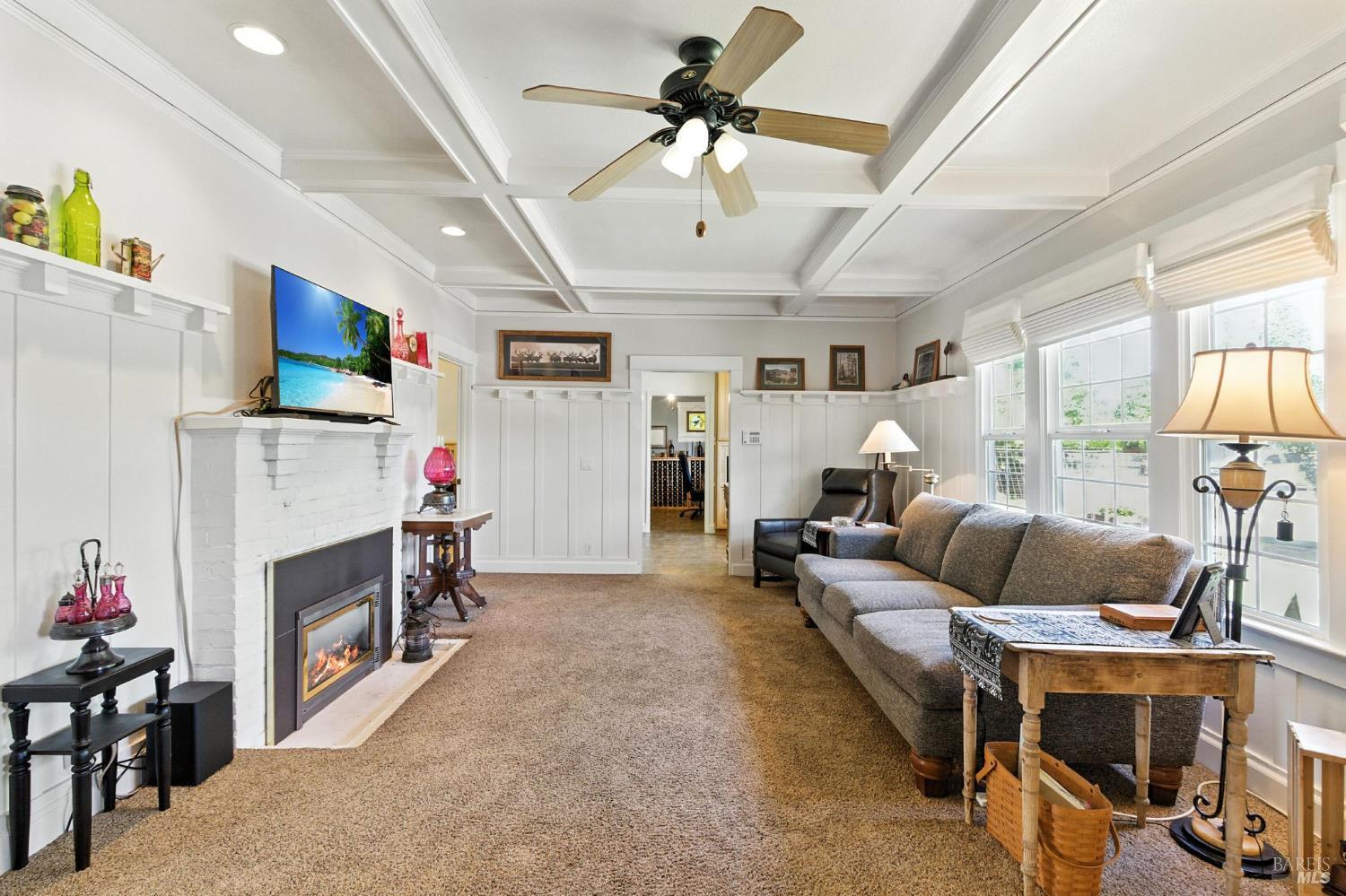 Detail Gallery Image 14 of 48 For 475 Boyes Blvd, Sonoma,  CA 95476 - 2 Beds | 1 Baths