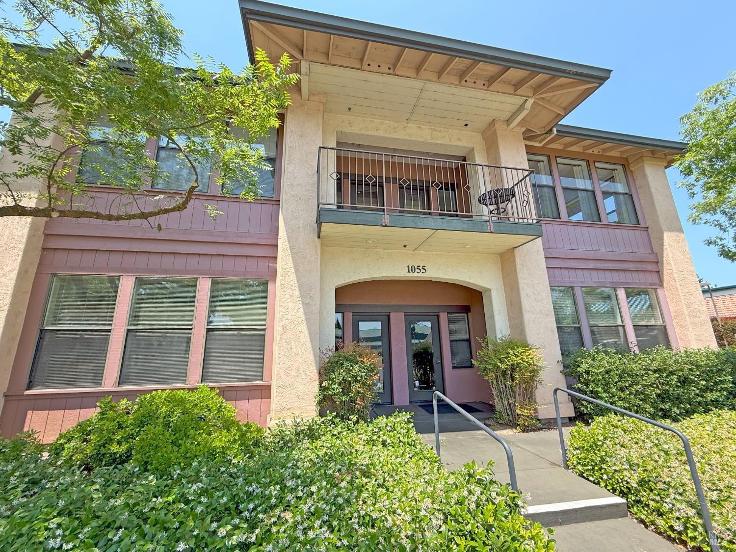 Detail Gallery Image 6 of 21 For 1055 Broadway Unkn a,  Sonoma,  CA 95476 - – Beds | – Baths