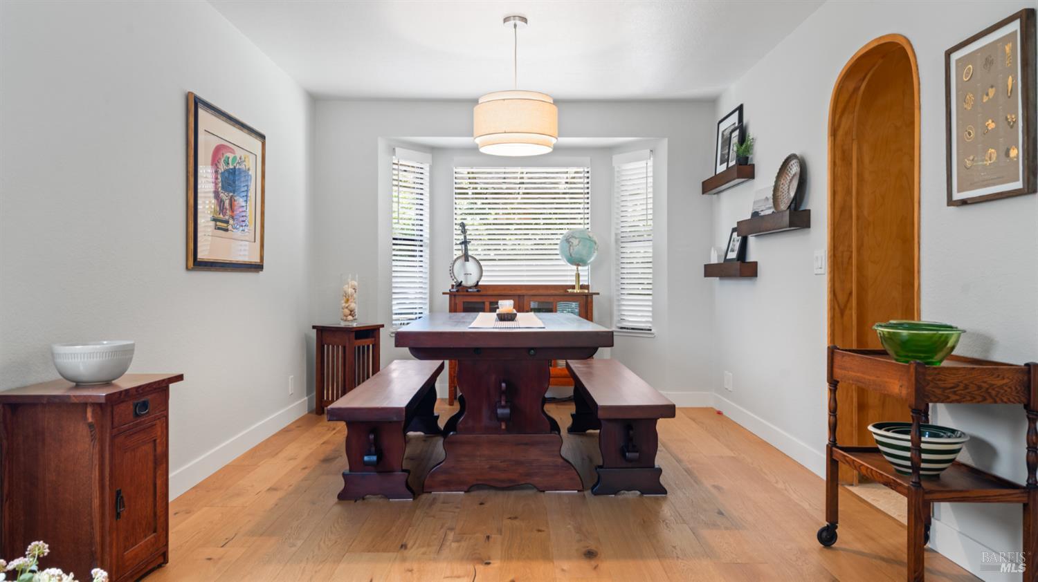 Detail Gallery Image 9 of 42 For 945 Monique Way, Dixon,  CA 95620 - 3 Beds | 2 Baths