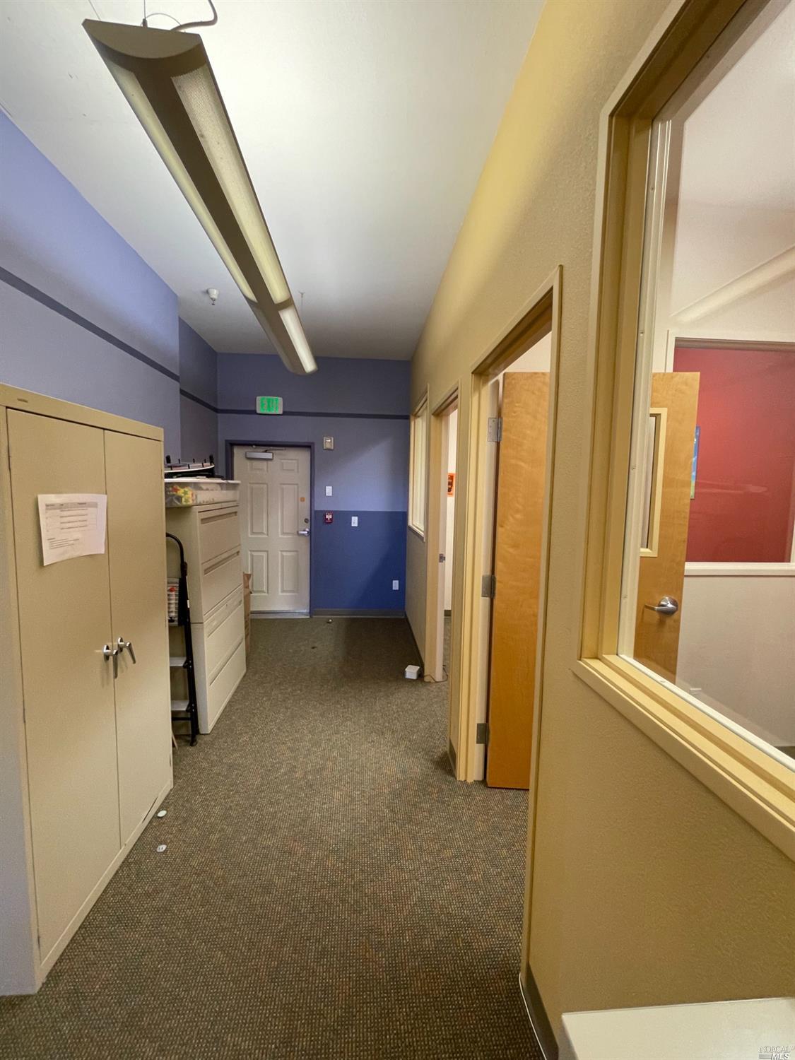 Detail Gallery Image 28 of 37 For 216 Windsor River Rd, Windsor,  CA 95492 - – Beds | – Baths