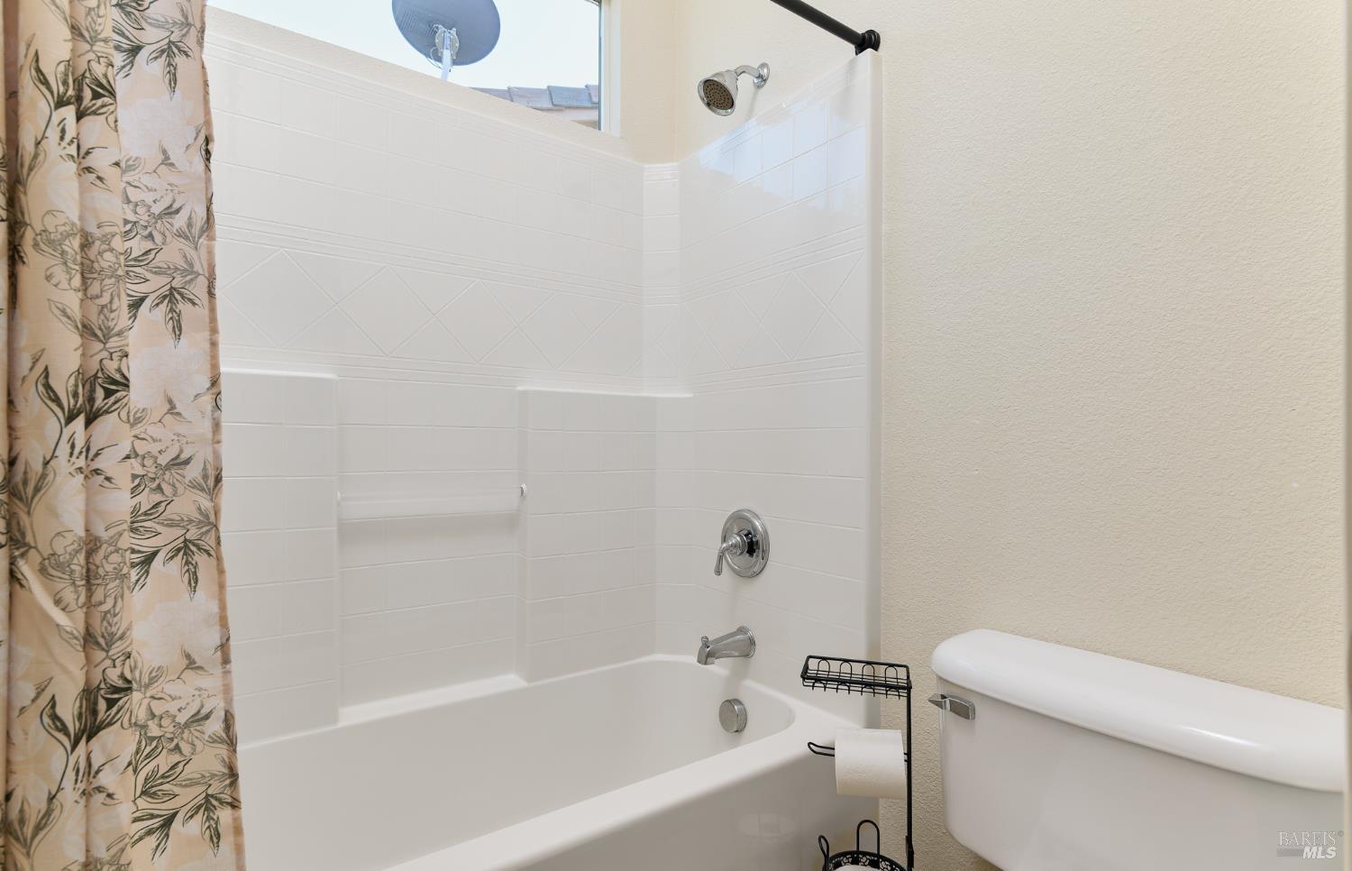 Detail Gallery Image 30 of 33 For 721 Michelbook Ln, Rio Vista,  CA 94571 - 2 Beds | 2/1 Baths