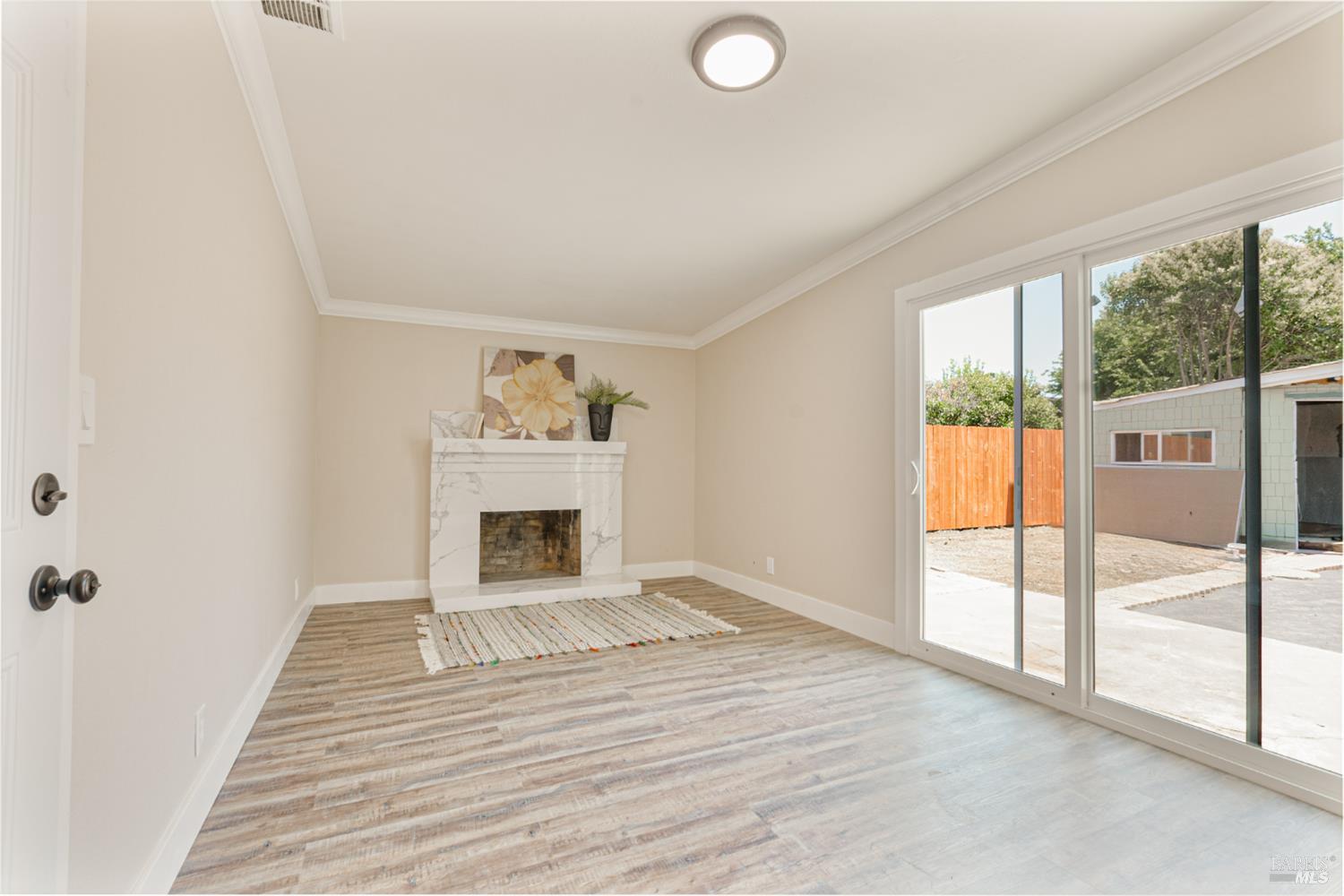 Detail Gallery Image 16 of 26 For 2302 Santa Rosa Dr, Fairfield,  CA 94533 - 3 Beds | 2 Baths