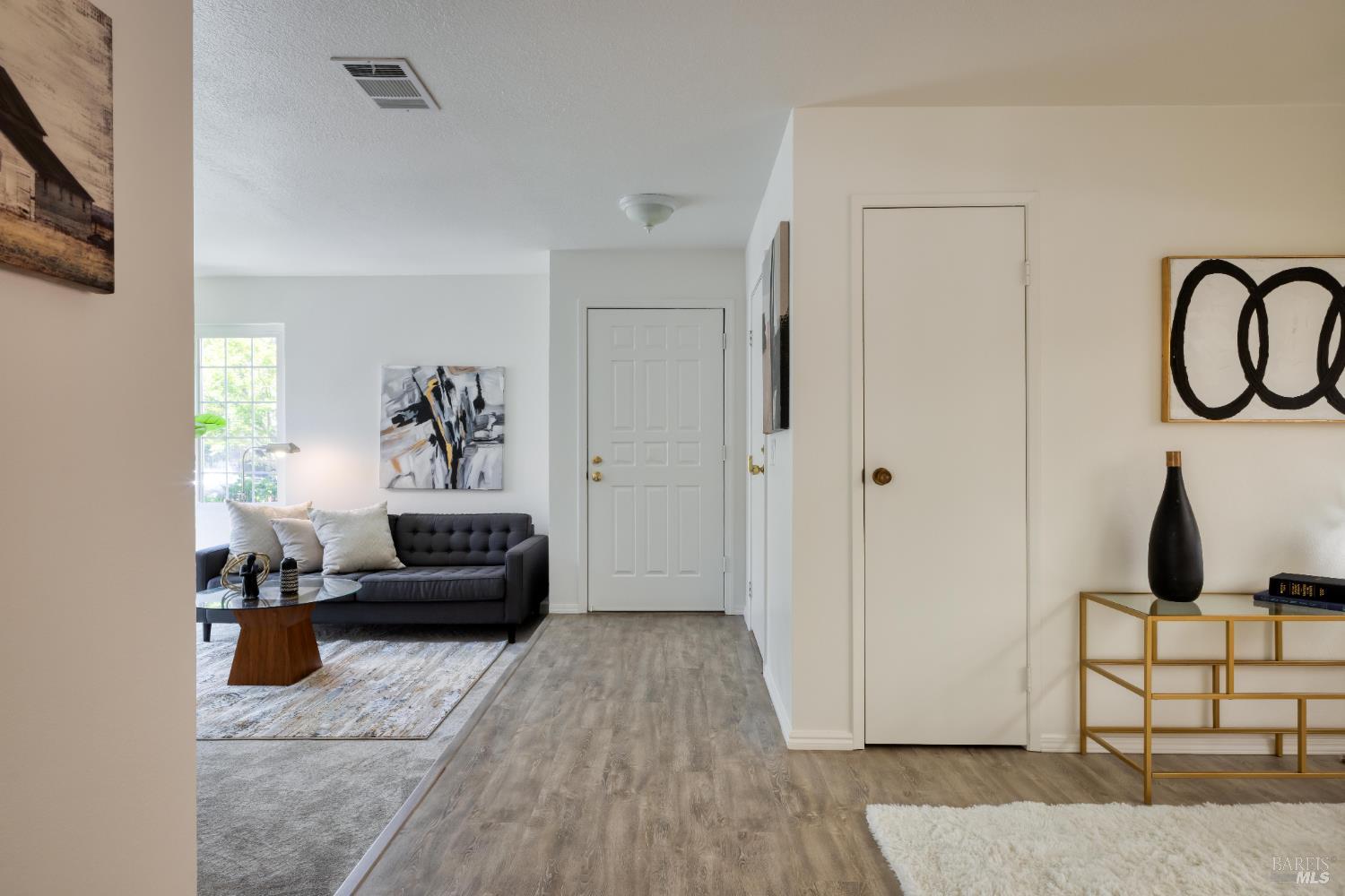 Detail Gallery Image 18 of 59 For 2330 Gads Hill St, Santa Rosa,  CA 95401 - 3 Beds | 2 Baths