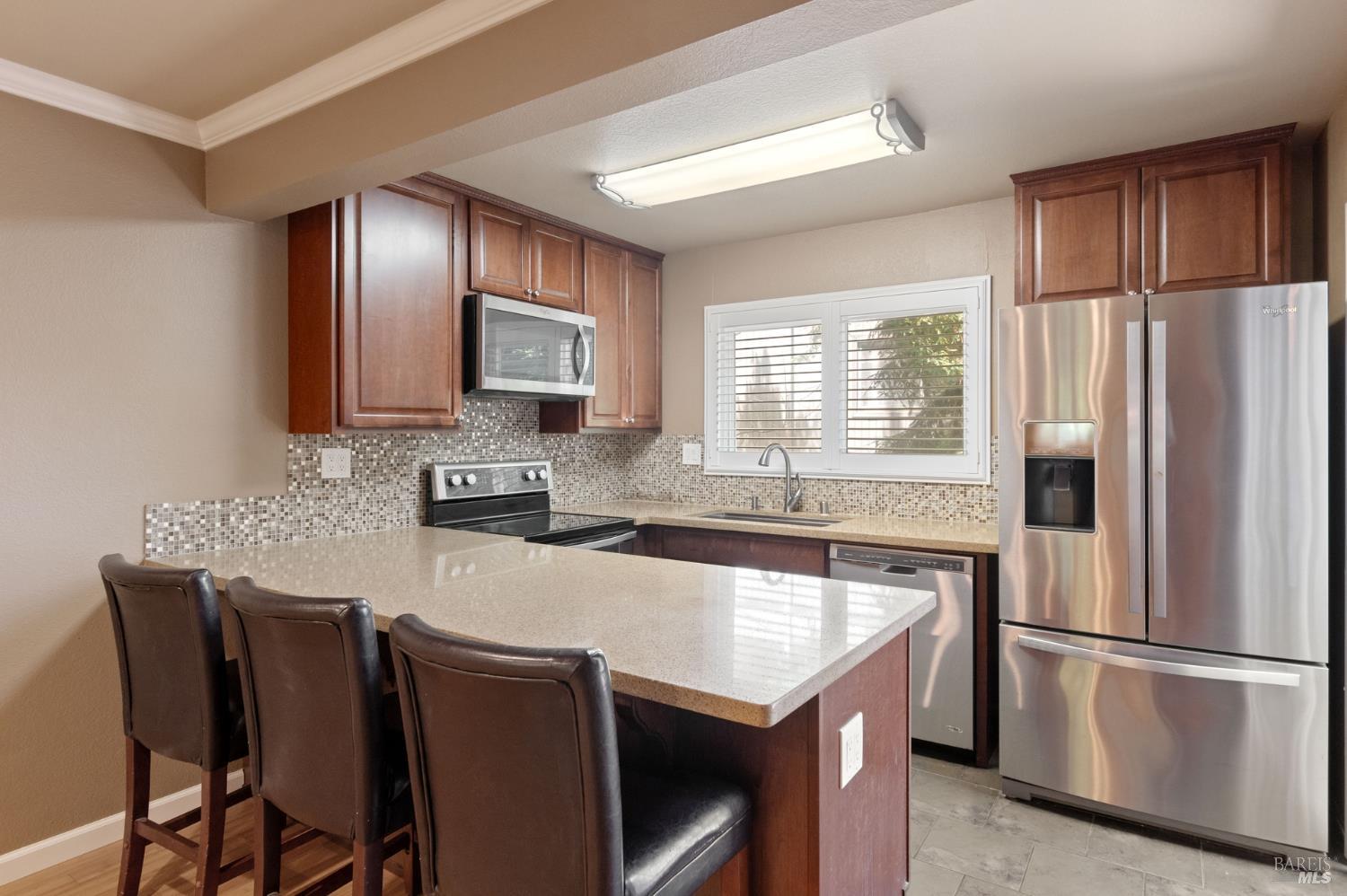 Detail Gallery Image 4 of 13 For 171 Nautical Ct, Vallejo,  CA 94574 - 2 Beds | 1 Baths