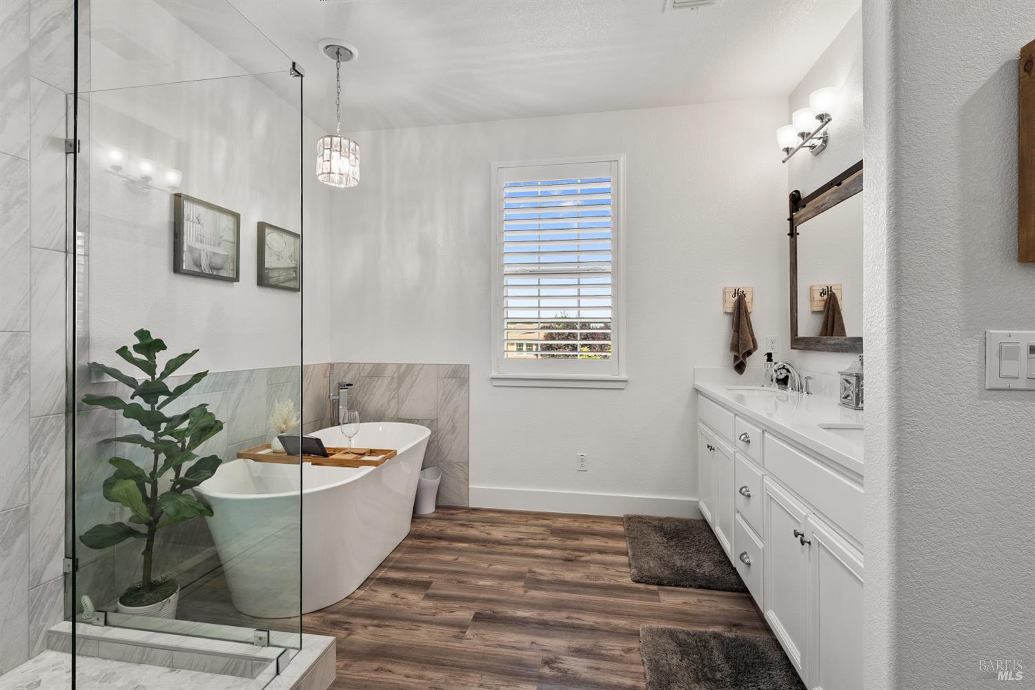 Detail Gallery Image 25 of 42 For 5453 Kaitlyn Pl, Rohnert Park,  CA 94928 - 4 Beds | 3 Baths