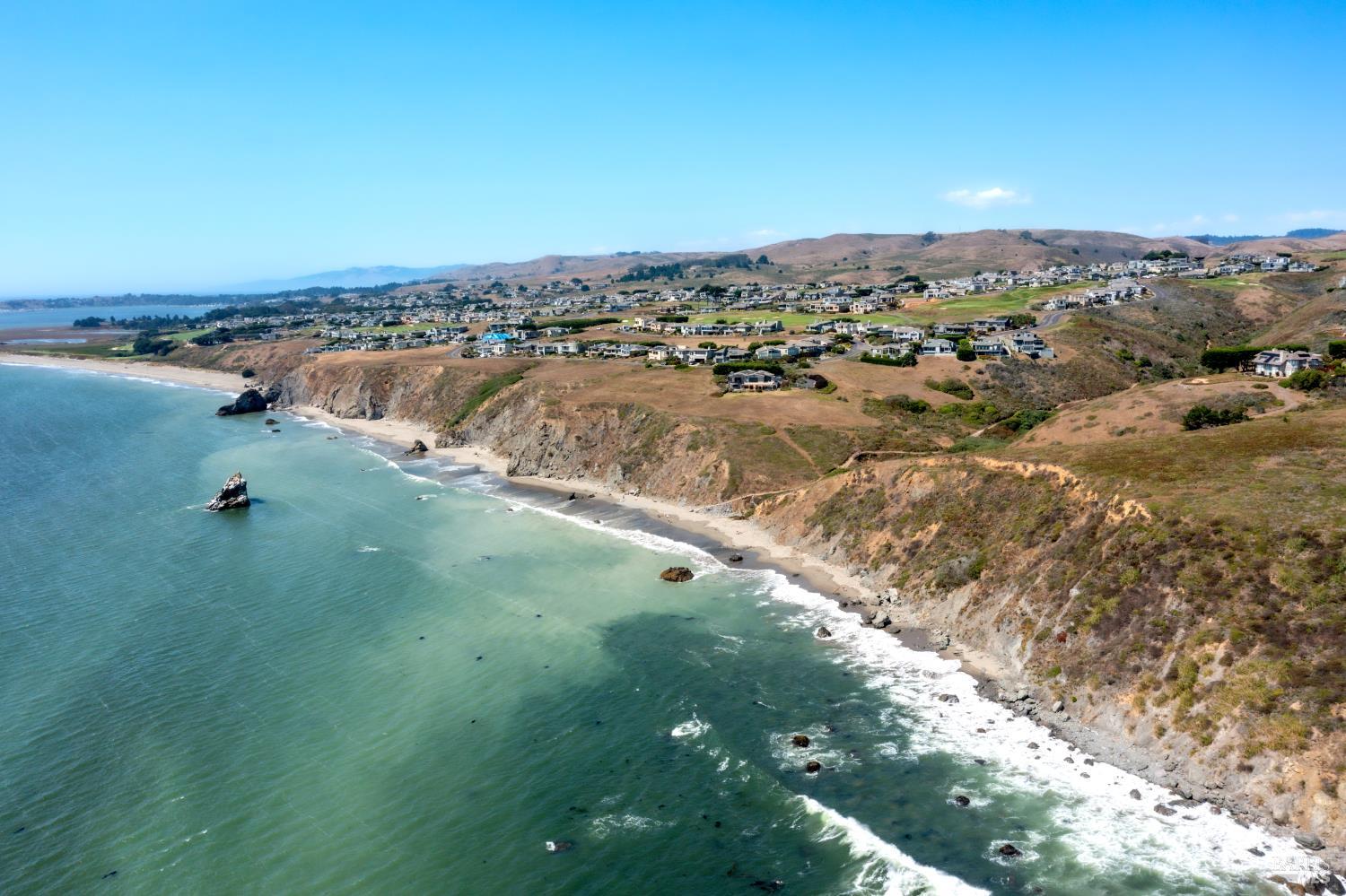 Detail Gallery Image 41 of 43 For 590 Swan Dr, Bodega Bay,  CA 94923 - 3 Beds | 3 Baths