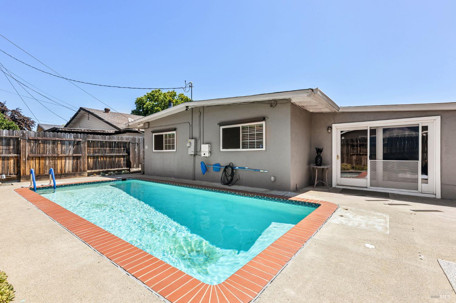 Detail Gallery Image 29 of 33 For 206 Arbor St, Vacaville,  CA 95688 - 2 Beds | 2 Baths