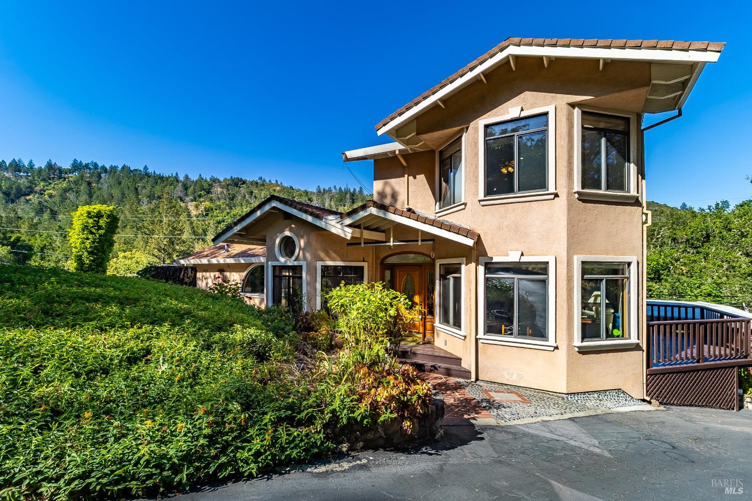 Detail Gallery Image 2 of 51 For 2080 Mount Veeder Rd, Napa,  CA 94558 - 3 Beds | 2 Baths