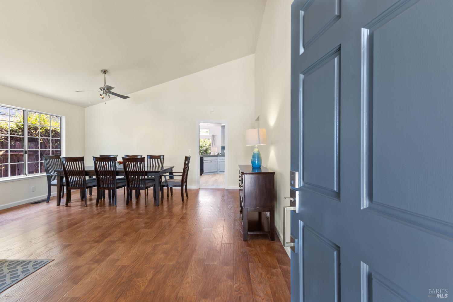 Detail Gallery Image 2 of 31 For 15401 Thomas St, Glen Ellen,  CA 95442 - 3 Beds | 2 Baths