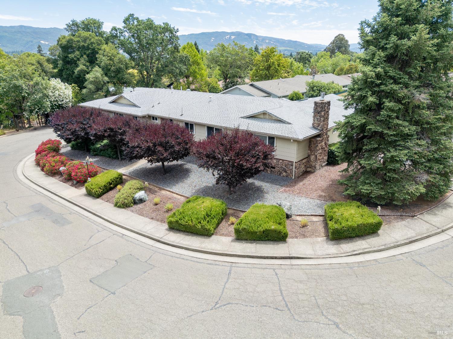 Detail Gallery Image 1 of 1 For 54 Highland Ct, Ukiah,  CA 95482 - 3 Beds | 3 Baths