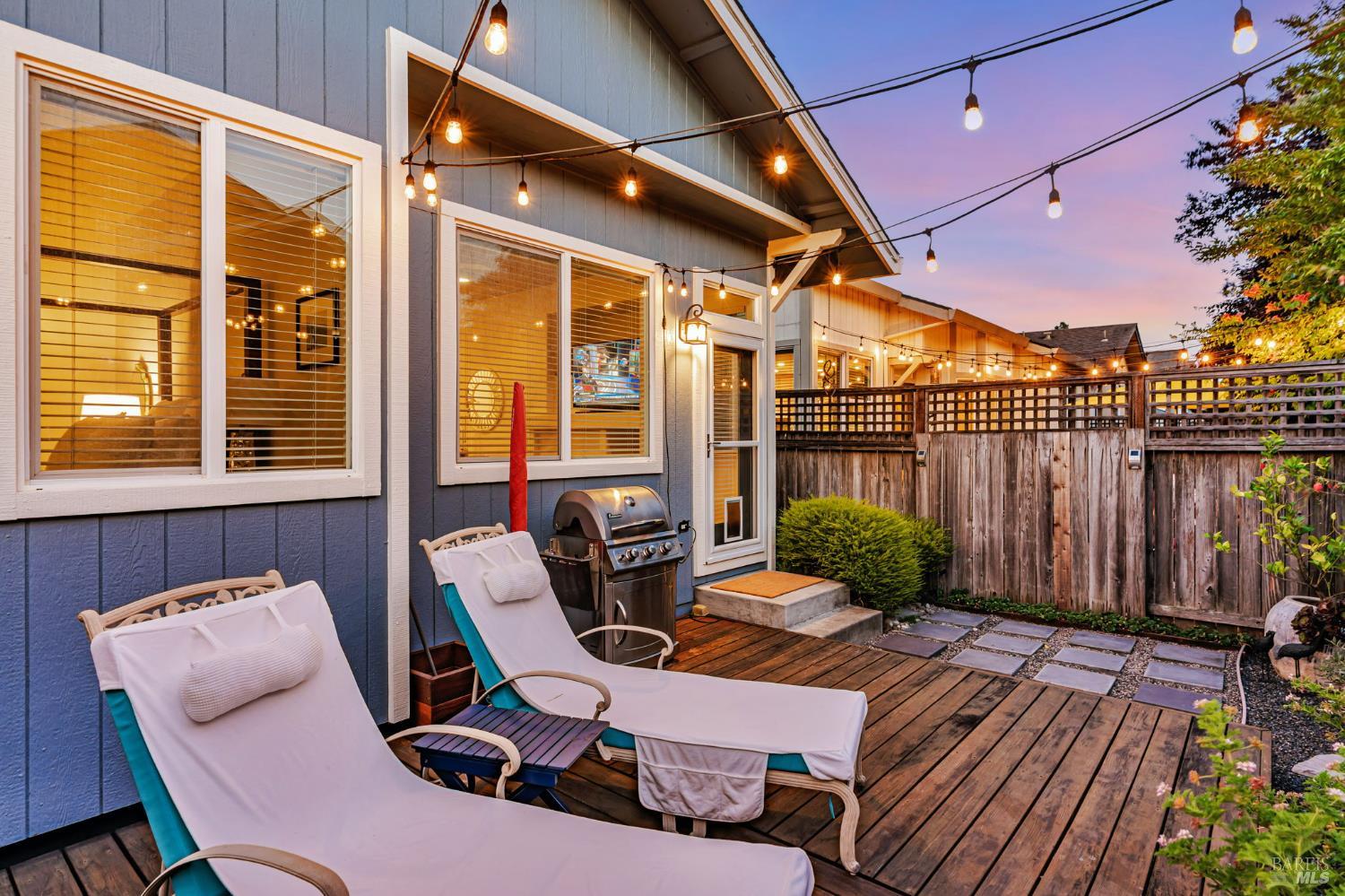 Detail Gallery Image 39 of 46 For 8149 Luisa Way, Windsor,  CA 95492 - 3 Beds | 2 Baths