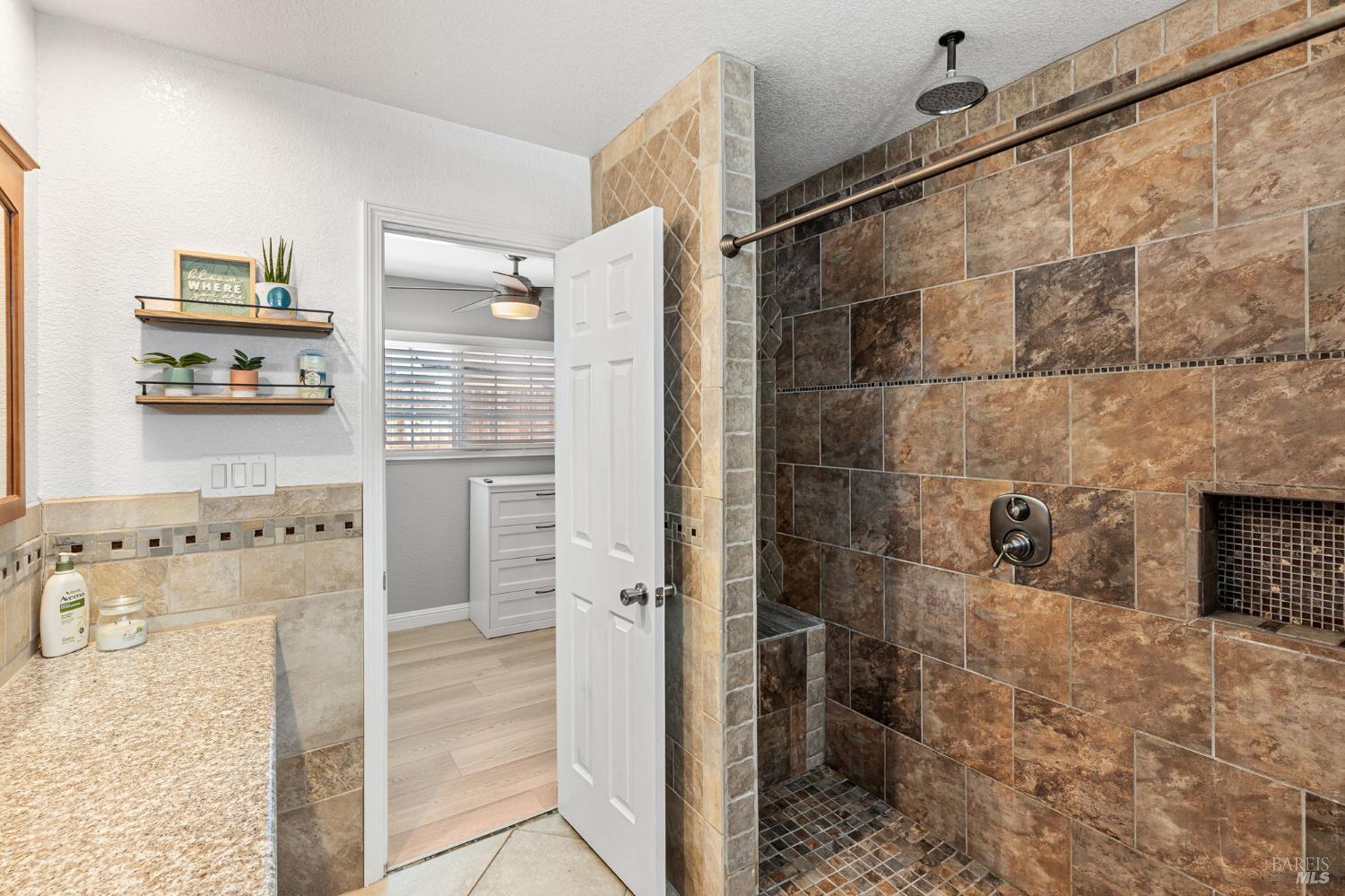 Detail Gallery Image 18 of 33 For 206 Arbor St, Vacaville,  CA 95688 - 2 Beds | 2 Baths