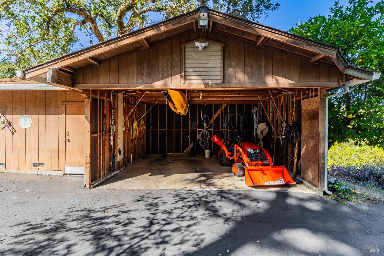 Detail Gallery Image 30 of 51 For 2080 Mount Veeder Rd, Napa,  CA 94558 - 3 Beds | 2 Baths