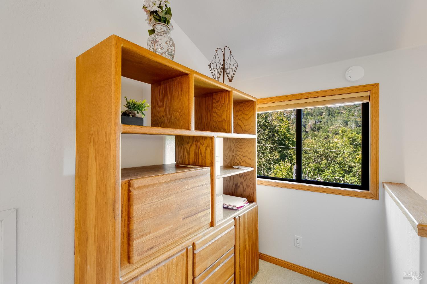 Detail Gallery Image 9 of 51 For 2080 Mount Veeder Rd, Napa,  CA 94558 - 3 Beds | 2 Baths