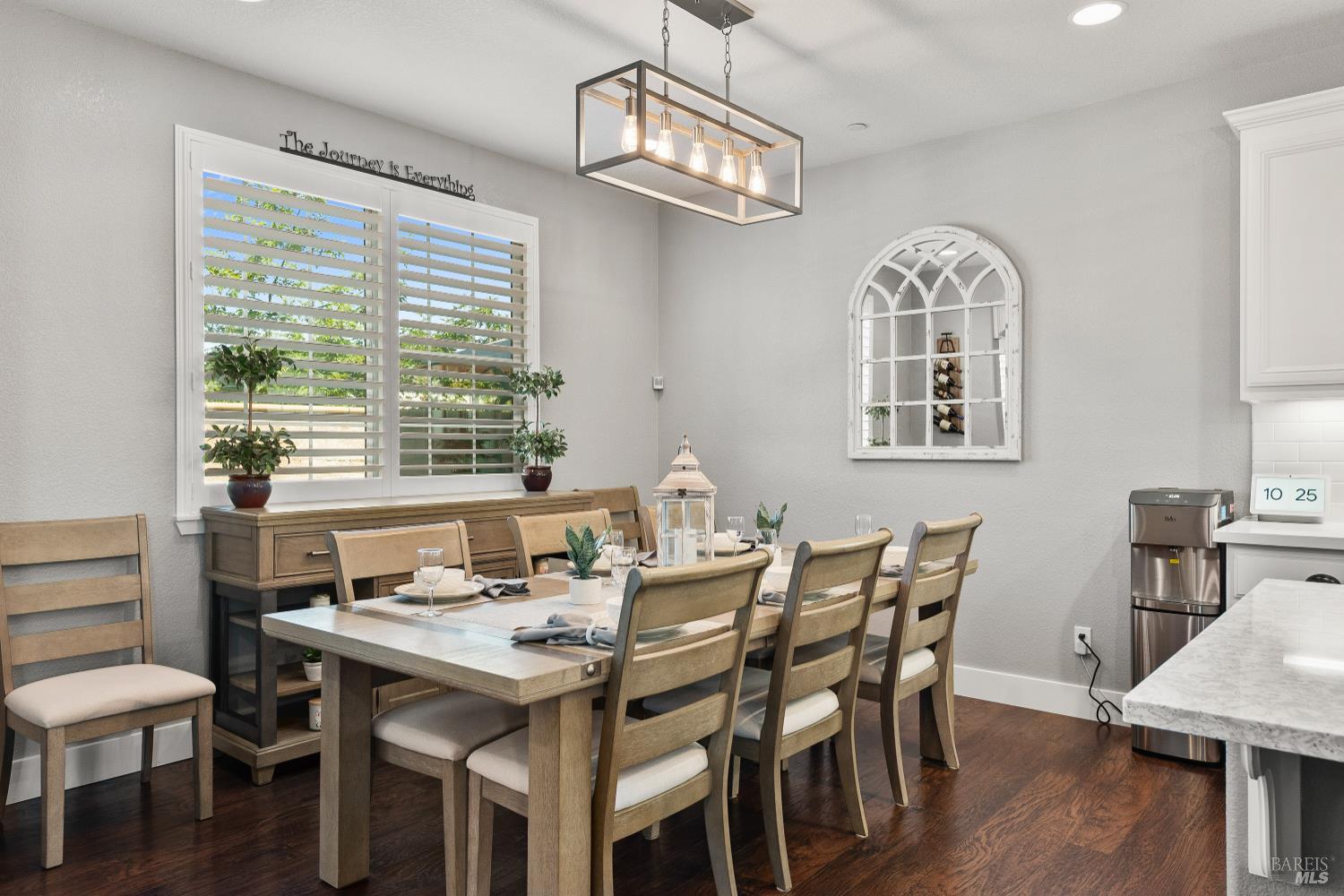 Detail Gallery Image 14 of 42 For 5453 Kaitlyn Pl, Rohnert Park,  CA 94928 - 4 Beds | 3 Baths