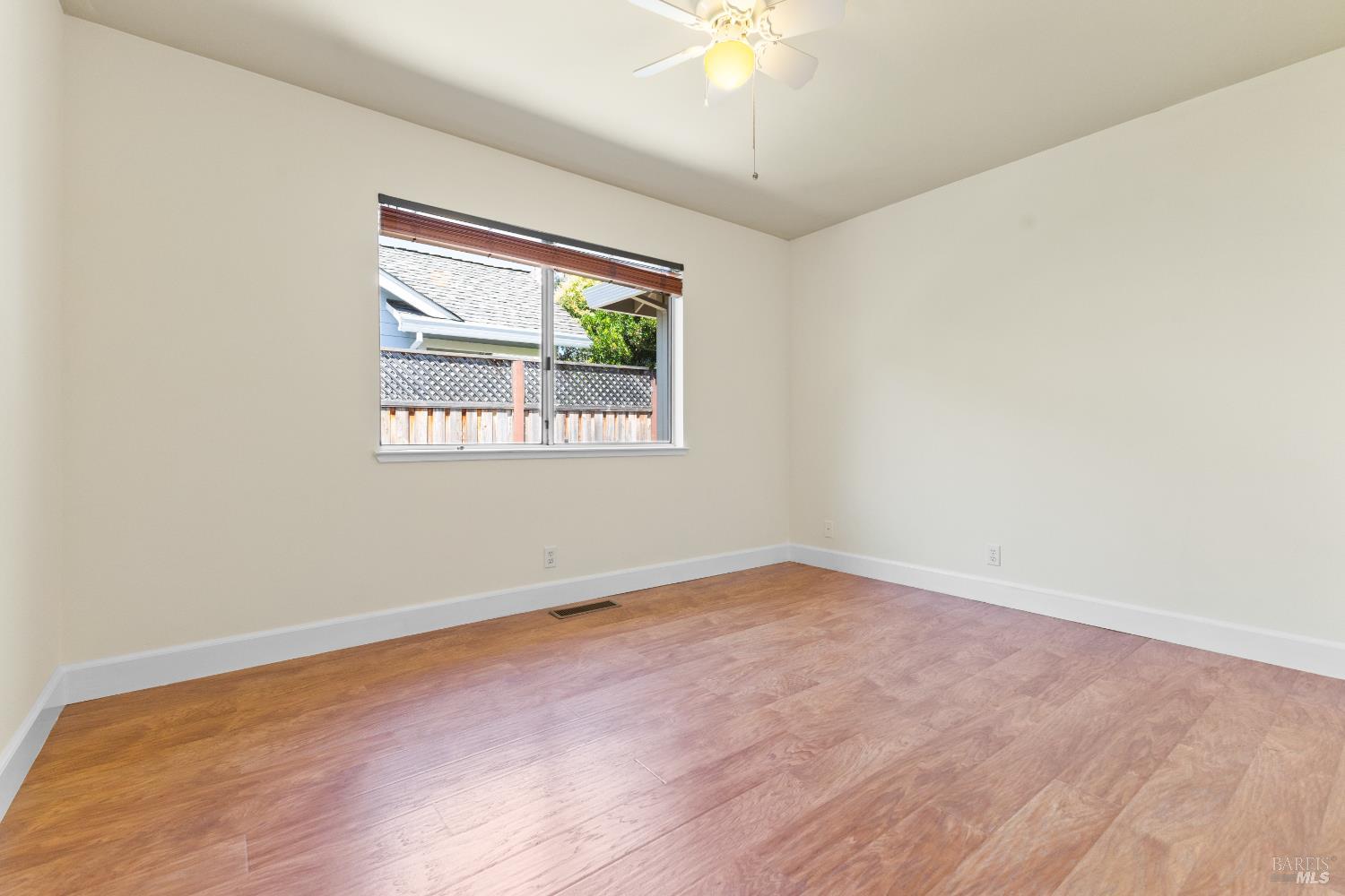 Detail Gallery Image 21 of 31 For 15401 Thomas St, Glen Ellen,  CA 95442 - 3 Beds | 2 Baths