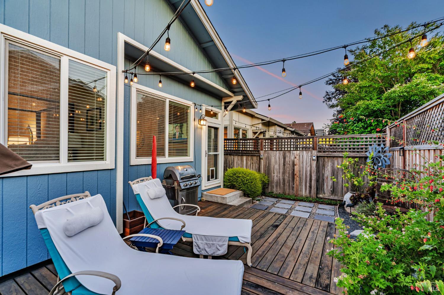 Detail Gallery Image 34 of 46 For 8149 Luisa Way, Windsor,  CA 95492 - 3 Beds | 2 Baths