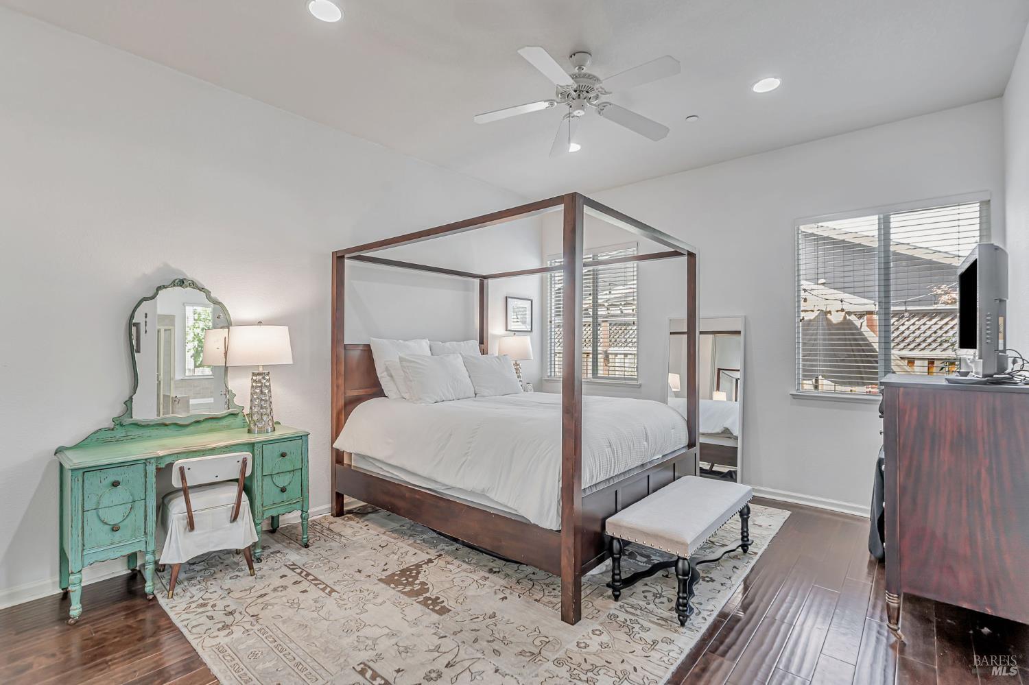 Detail Gallery Image 18 of 46 For 8149 Luisa Way, Windsor,  CA 95492 - 3 Beds | 2 Baths