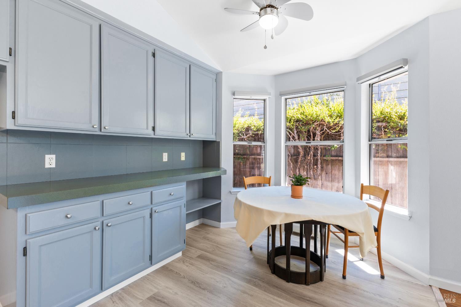 Detail Gallery Image 12 of 31 For 15401 Thomas St, Glen Ellen,  CA 95442 - 3 Beds | 2 Baths