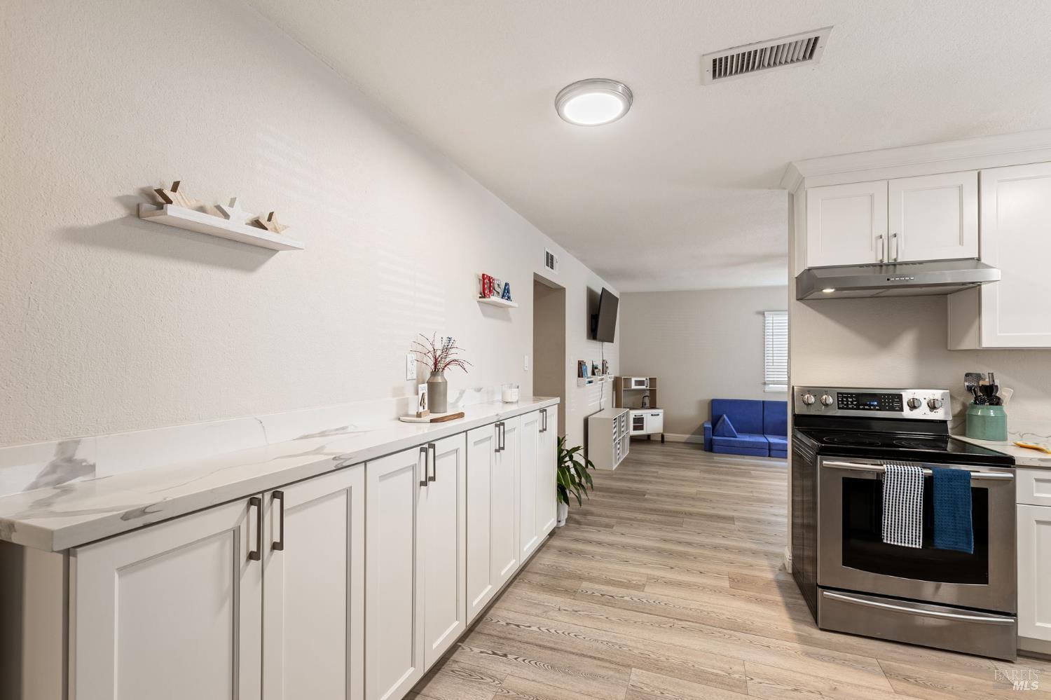 Detail Gallery Image 21 of 33 For 206 Arbor St, Vacaville,  CA 95688 - 2 Beds | 2 Baths
