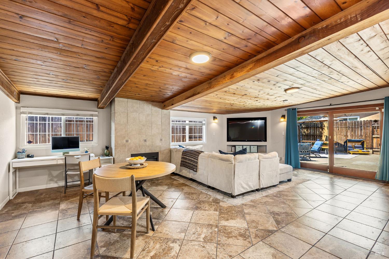 Detail Gallery Image 23 of 33 For 206 Arbor St, Vacaville,  CA 95688 - 2 Beds | 2 Baths