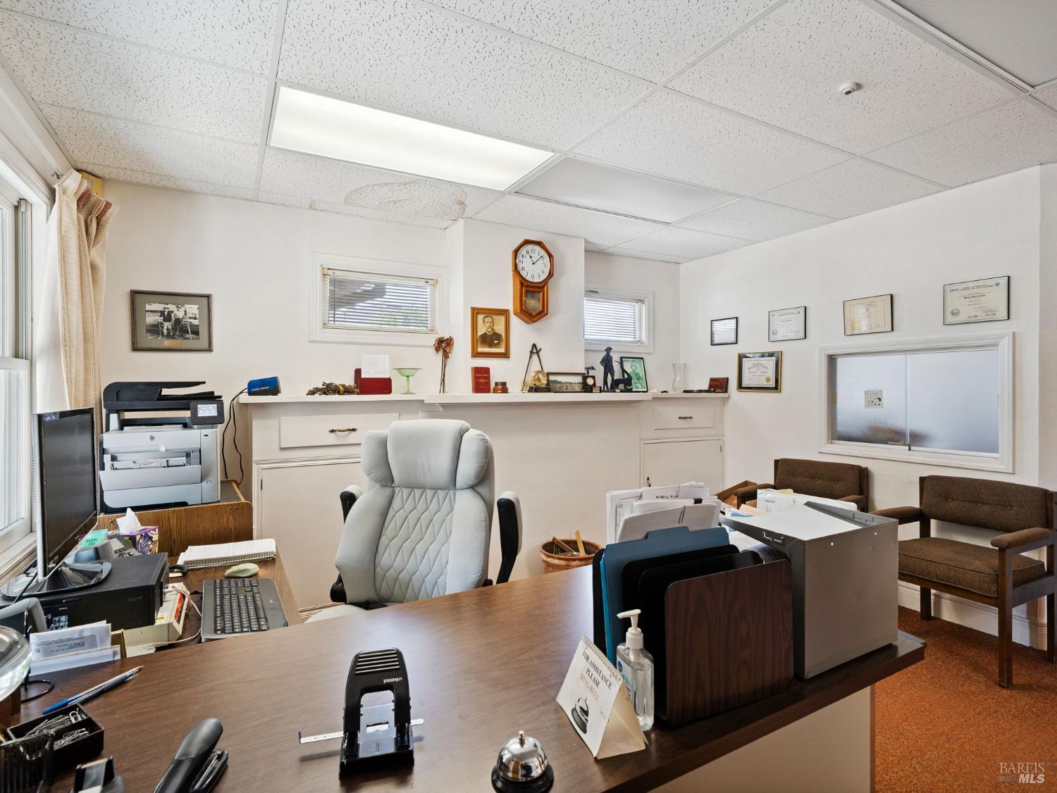 Detail Gallery Image 4 of 30 For 805 Healdsburg Ave, Healdsburg,  CA 95448 - – Beds | – Baths
