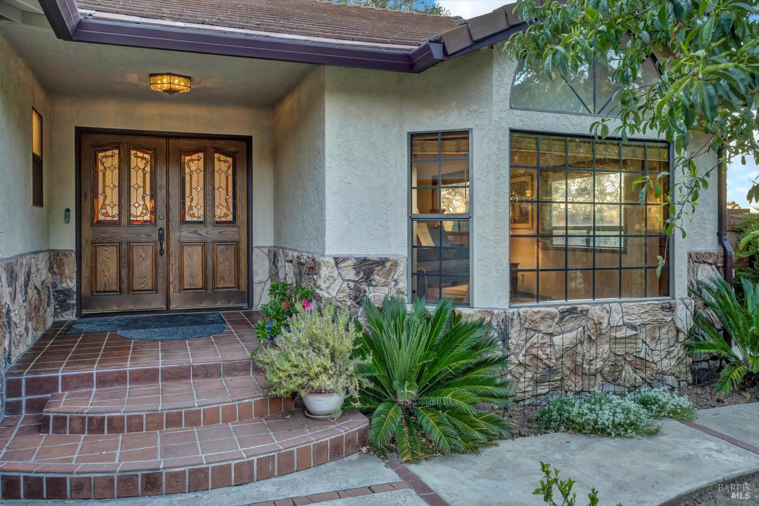 Detail Gallery Image 6 of 57 For 6949 Panoramic Dr, Lucerne,  CA 95458 - 3 Beds | 3 Baths