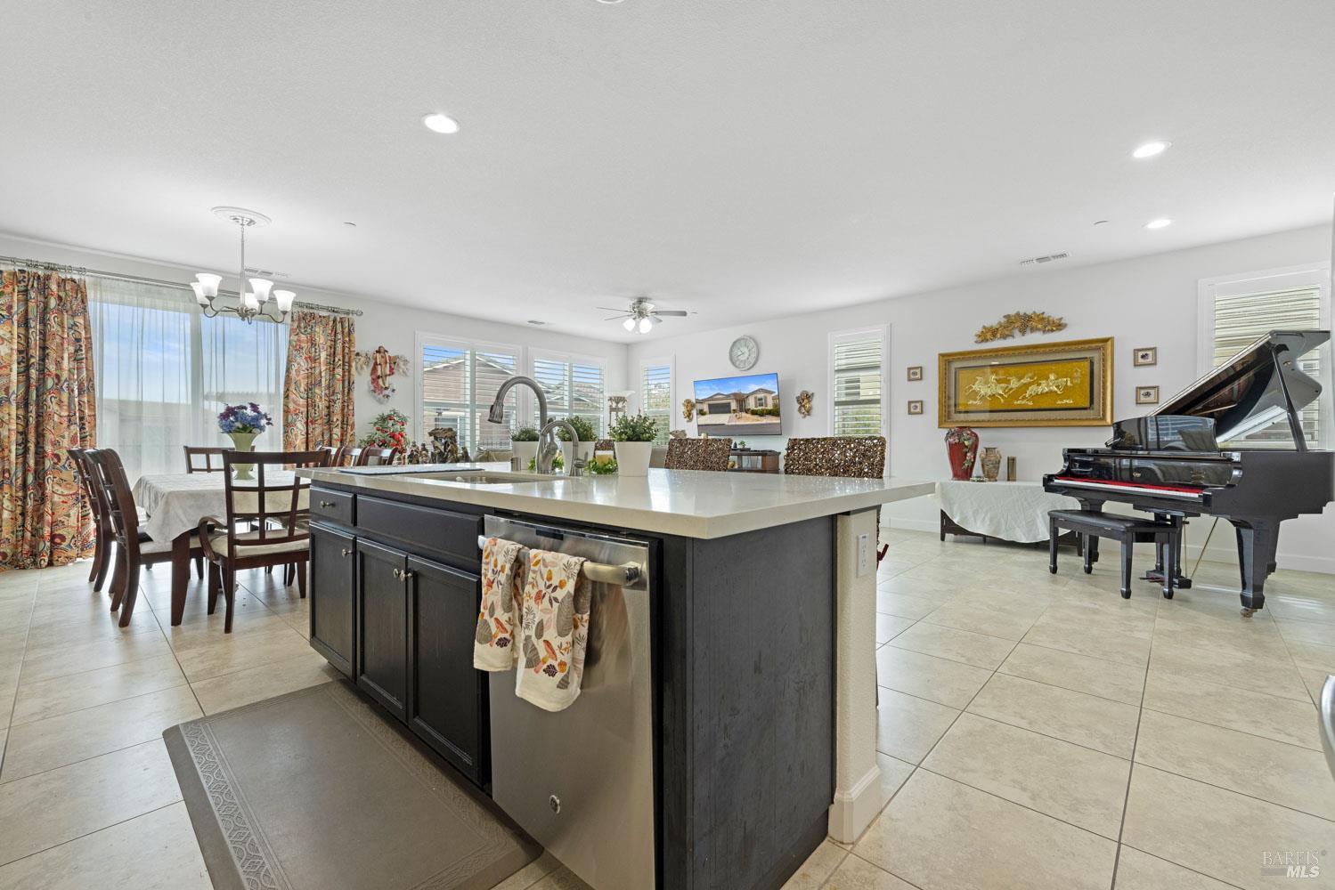 Detail Gallery Image 18 of 53 For 236 Shearwater Dr, Rio Vista,  CA 94571 - 2 Beds | 2 Baths